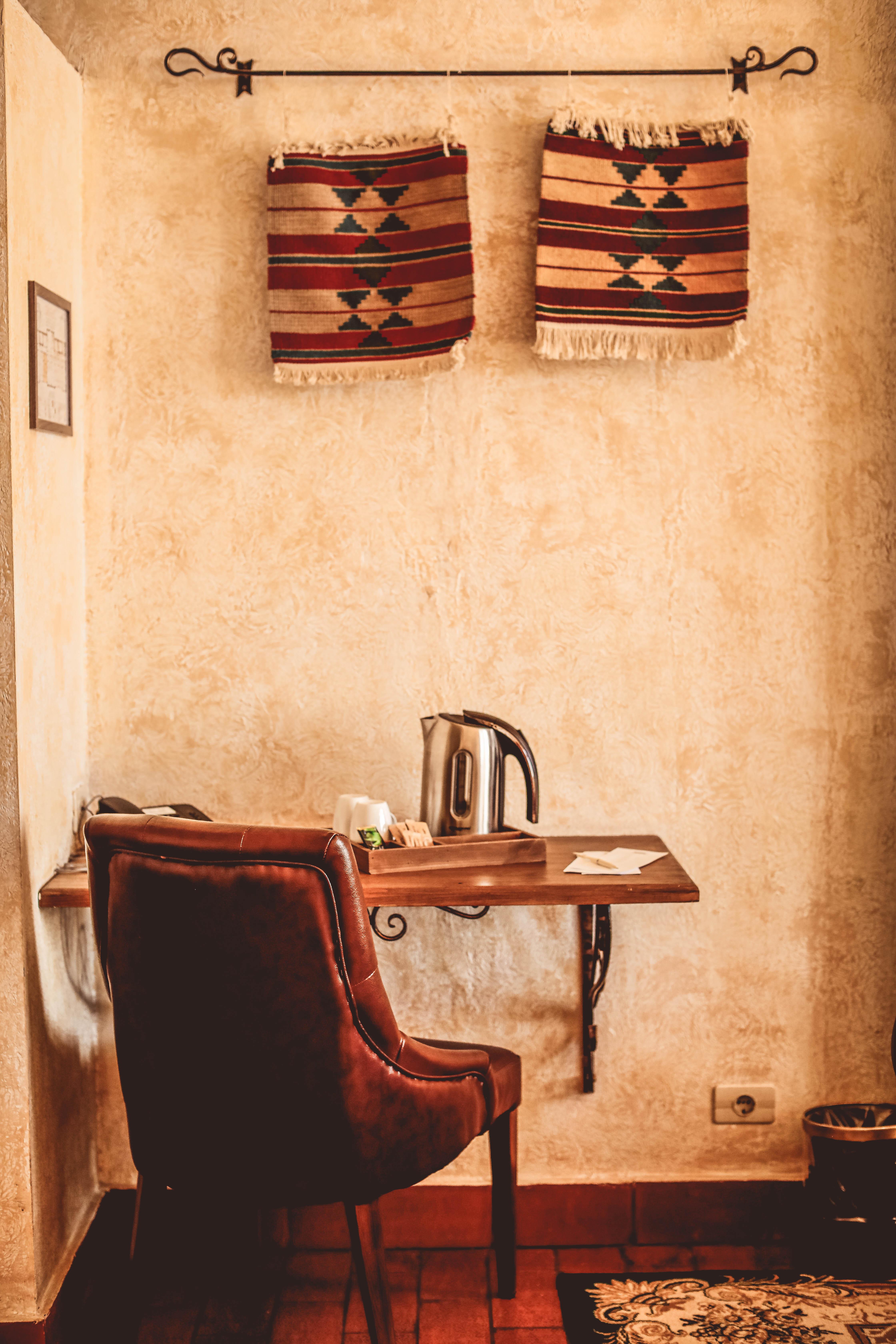 Caucasus Hotel Kasagh Zewnętrze zdjęcie A kettle on a table