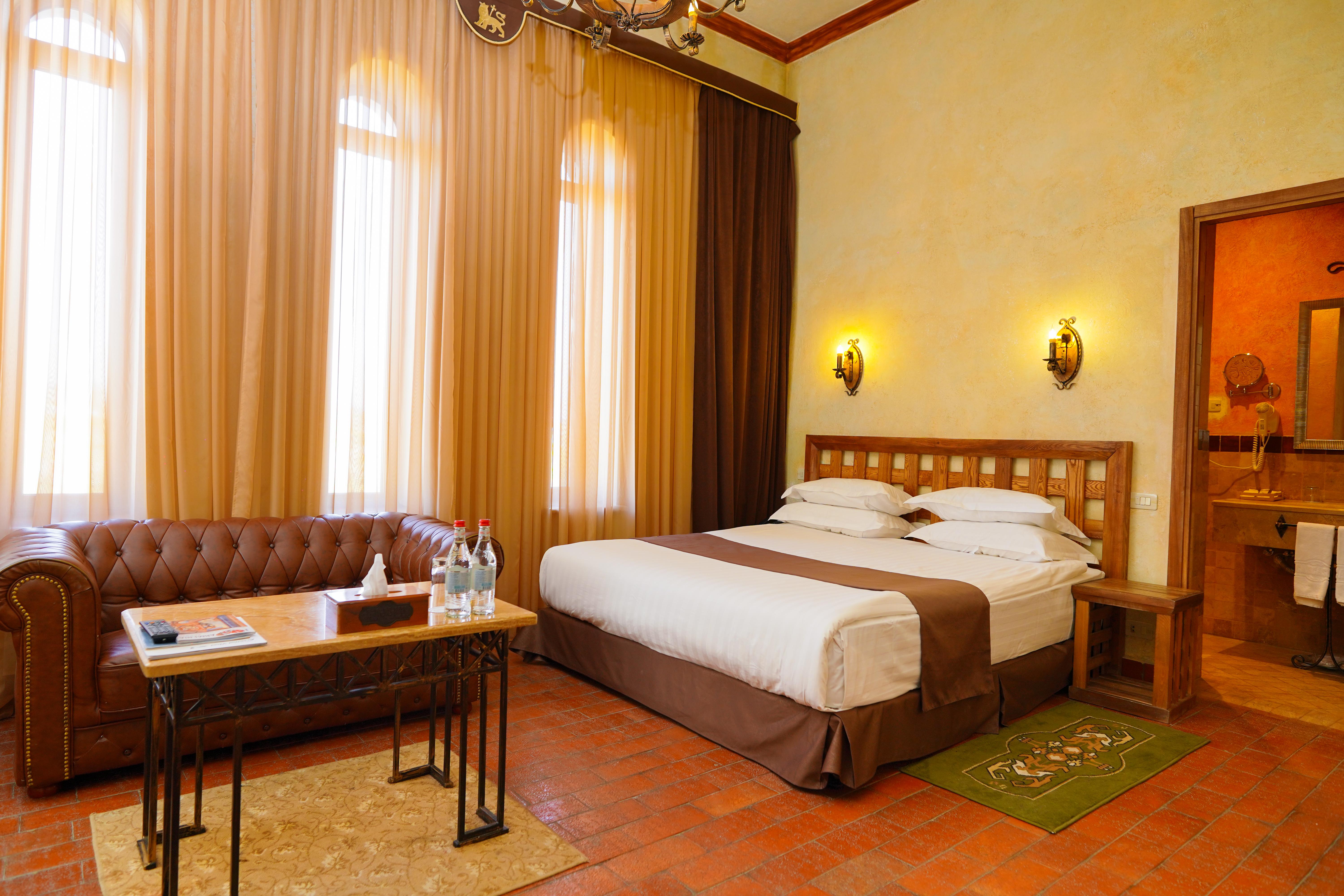 Caucasus Hotel Kasagh Zewnętrze zdjęcie A room at the hotel