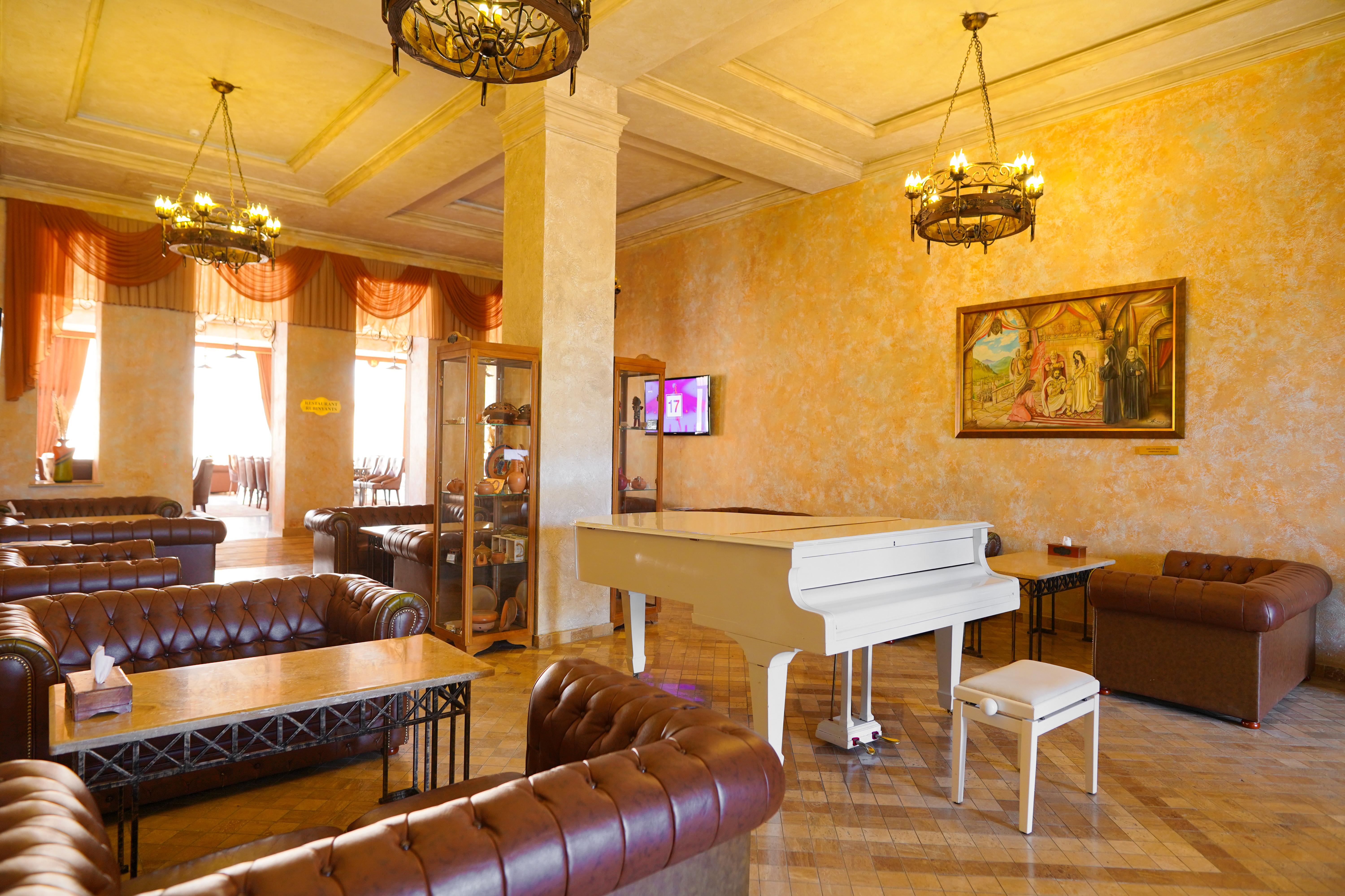 Caucasus Hotel Kasagh Zewnętrze zdjęcie The interior of the hotel